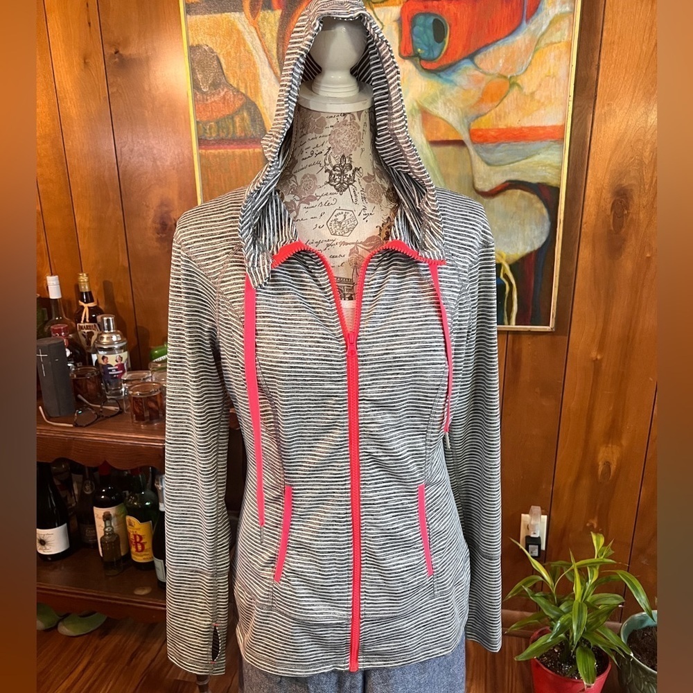 🛍️LUKKA Gray and white stripe with neon pink accent hoodie jacket size M